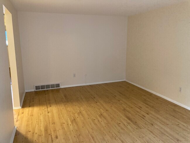 sala de estar - 922 S Lake St Unidad 2