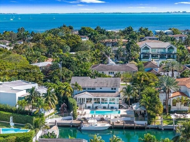 6832 Sunrise Ct