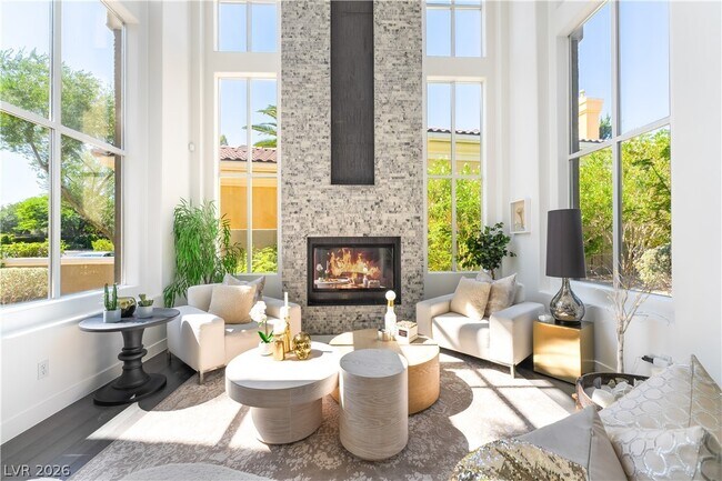 Photo - 9040 Thornbury Ln