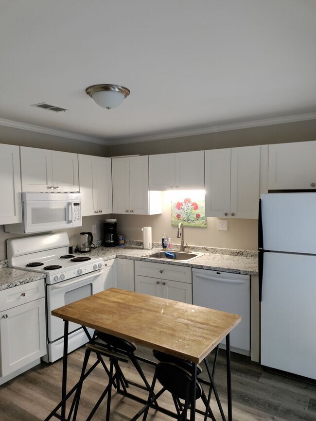 Photo - PETS CONDITIONAL + FURNISHED OPTION - Cute Sleepy Hollow Flats-Style Condo!