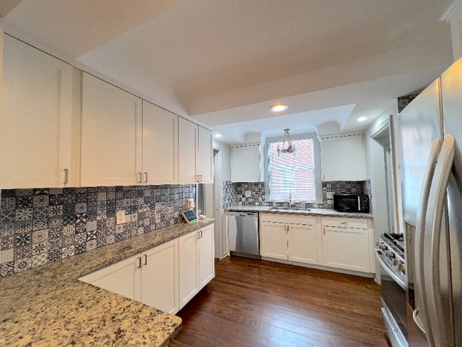 4411 Devonshire Rd