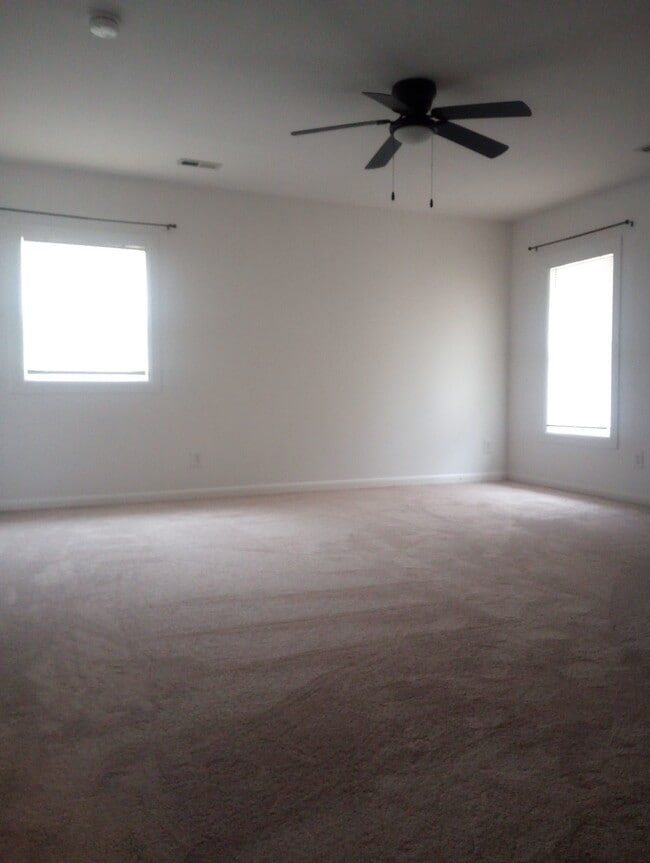 Photo - 209 E Wisconsin St Unit A