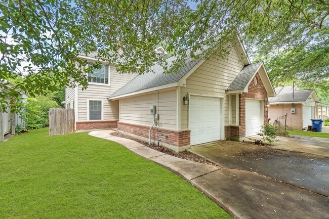 Building Photo - 406 Texas St Unit A