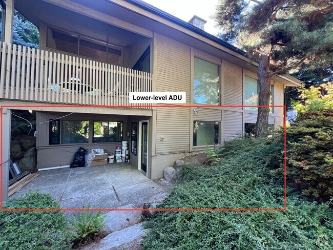 Building Photo - 4204 85th Ave SE Rental