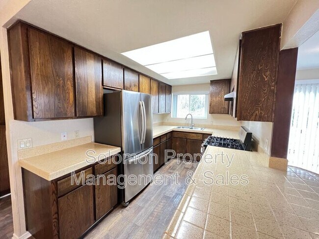 Photo - 1008 Santa Fe Dr