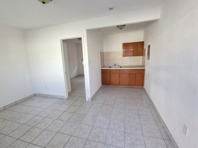 625 W Ave A Unit 5
