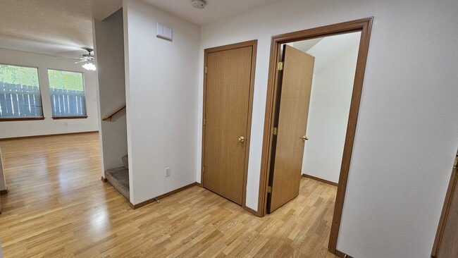 Photo - 8102 NE 36th Ct