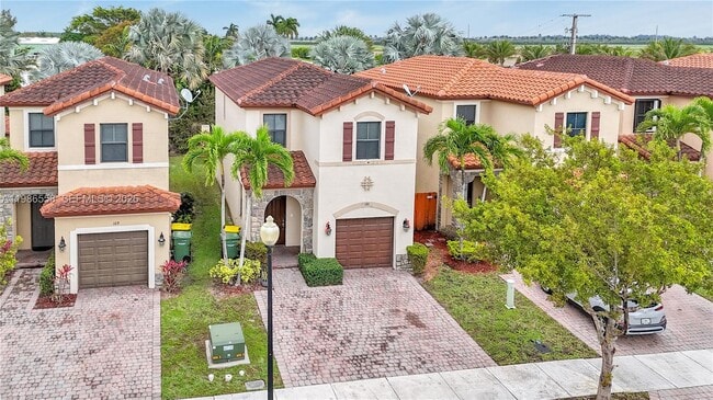 Photo - 101 NE 37th Pl