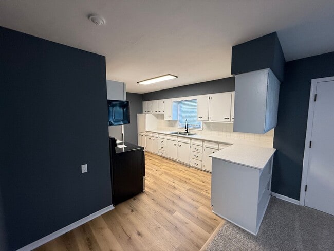 Photo - Charming 2-Bed/2-Bath Ranch with Garage — Rent-to-Buy Opportunity in Fremont, NE!