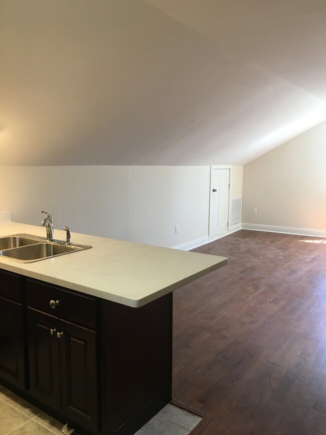 Sala de estar/cocina - 1436 Josephine St Unidad 8