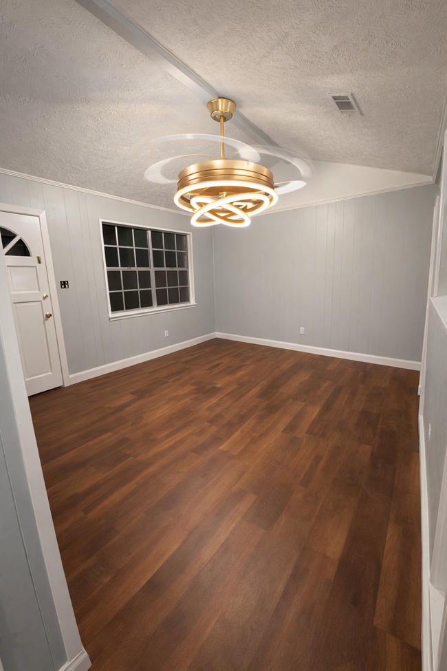 Building Photo - 513-511 11th Ave