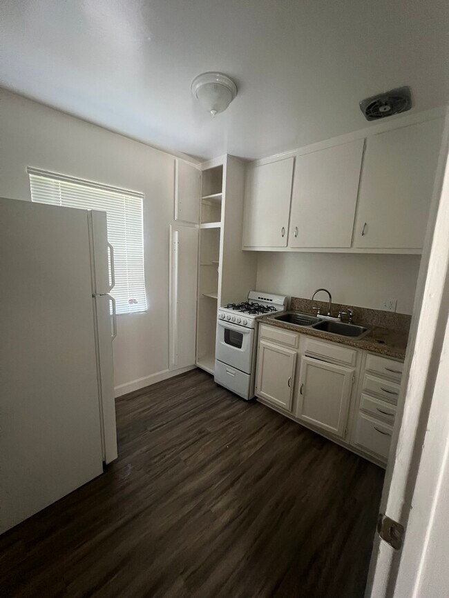 Photo - 267 S Madison Ave