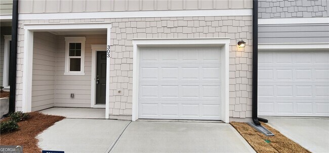 Photo - 303 Hynes Dr Townhome