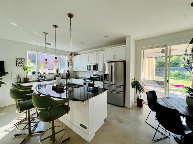 Photo - 1145 Shady Ln