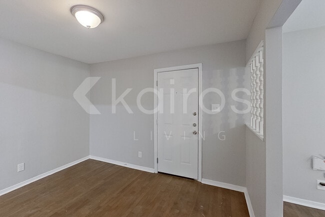 Photo - 508 W 8th St