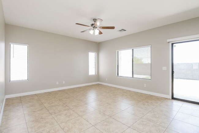 Photo - 2191 E Greenlee Ave