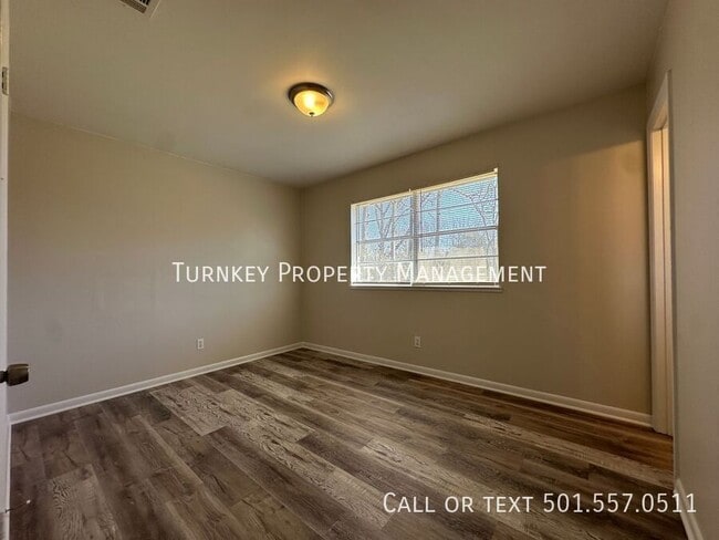 Photo - 5913 Lyndell Dr