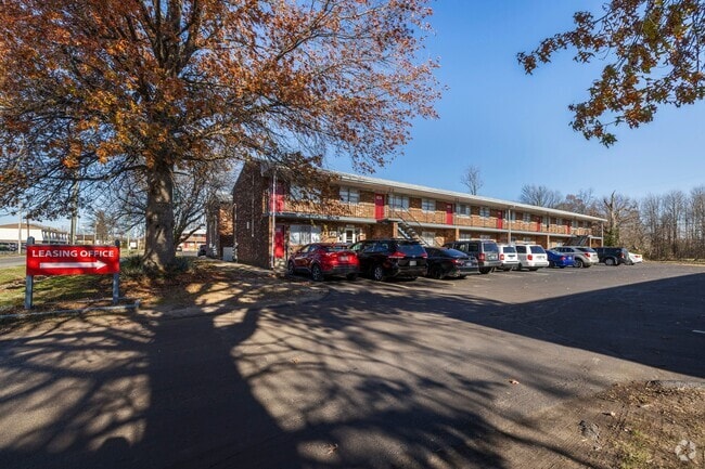 Building Photo - Cumberland Apartments
