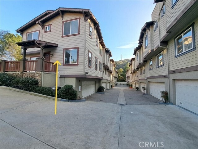 Photo - 6300 Honolulu Ave