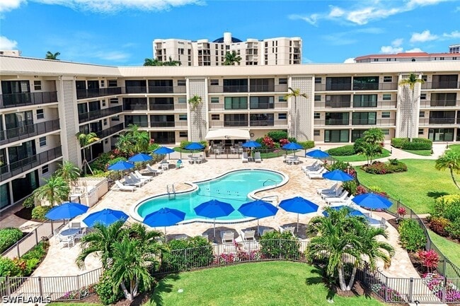 Photo - 3200 Gulf Shore Blvd N Unidad 112