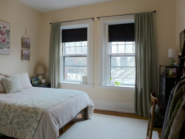 Building Photo - 17 Auburn St Unit n