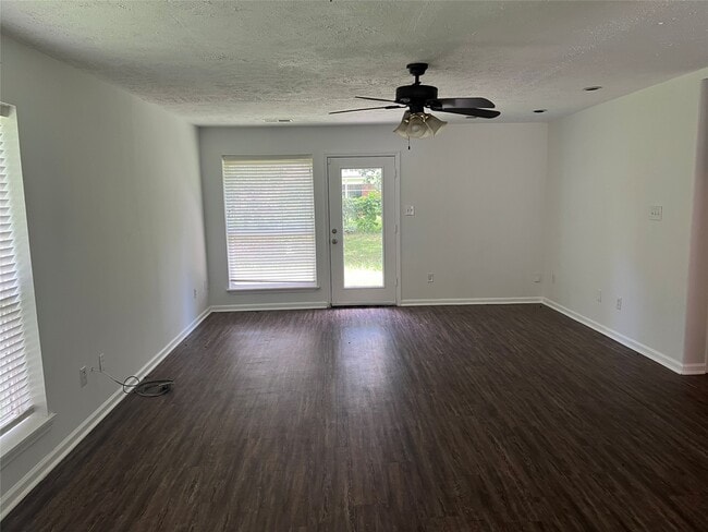 Photo - 1037 Yupon St