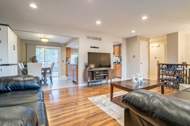 Photo - 7500 Teller St Unidad Teller Street