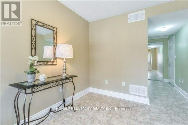 Photo - 3049 Dewridge Ave