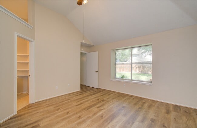 Photo - 11810 Stone Bridge Dr