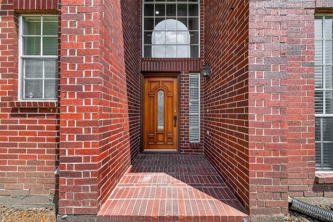 Photo - 1806 Coretta Ct