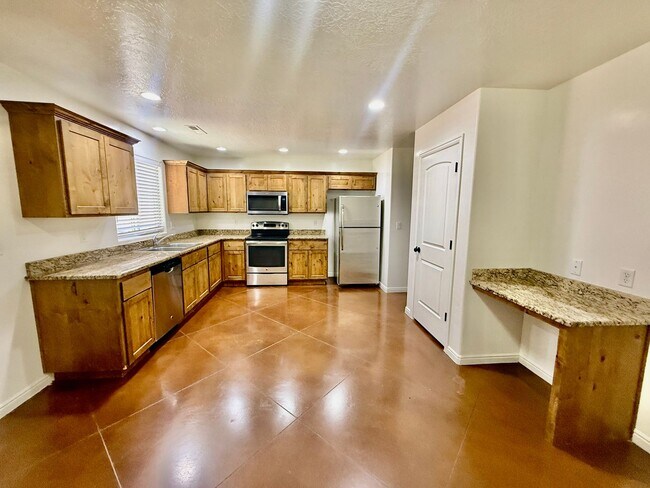 Photo - 3-BR Townhome Near Costco