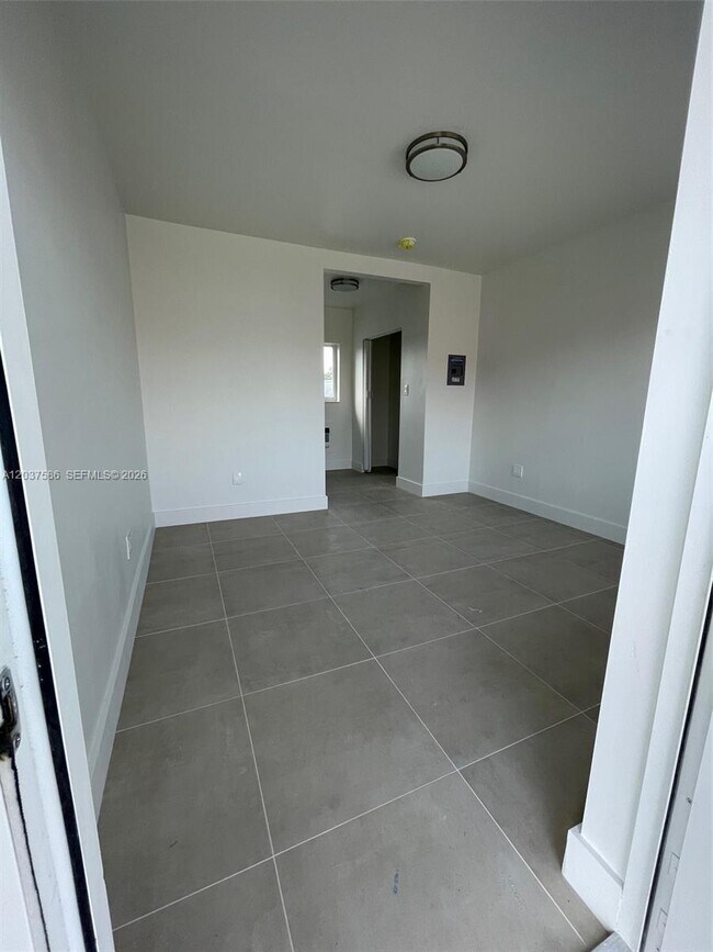 2196 Ali Baba Ave Unit 6
