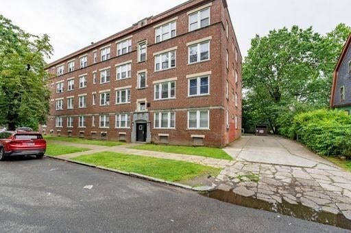 Building Photo - 10 Marengo Park Unit 3L