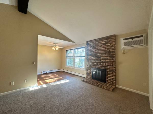 Photo - 942 Westbrooke Way Unit 1