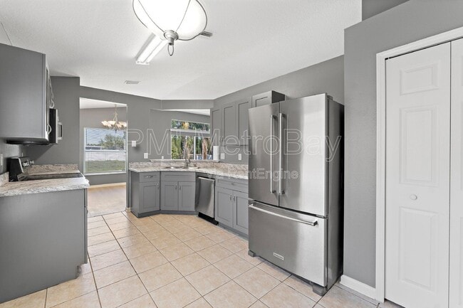 Building Photo - 1010 Summer Breeze Dr