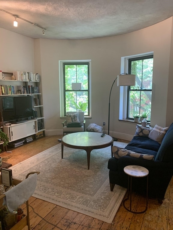 Building Photo - 85 Worcester St Unit 4