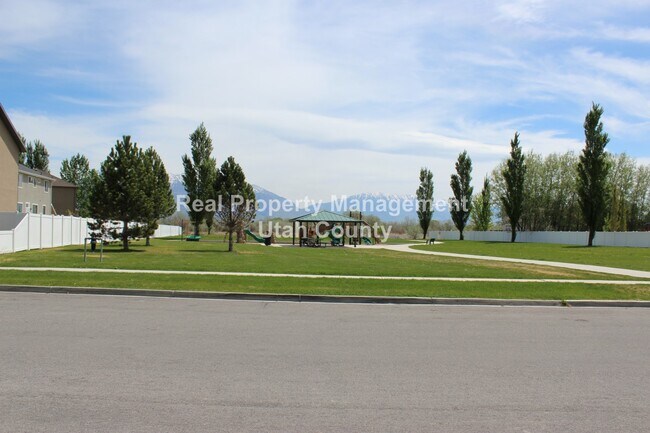 Photo - Updated home in Saratoga Springs