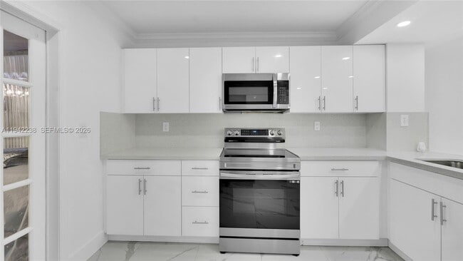 Photo - 1917 SW 107th Ave