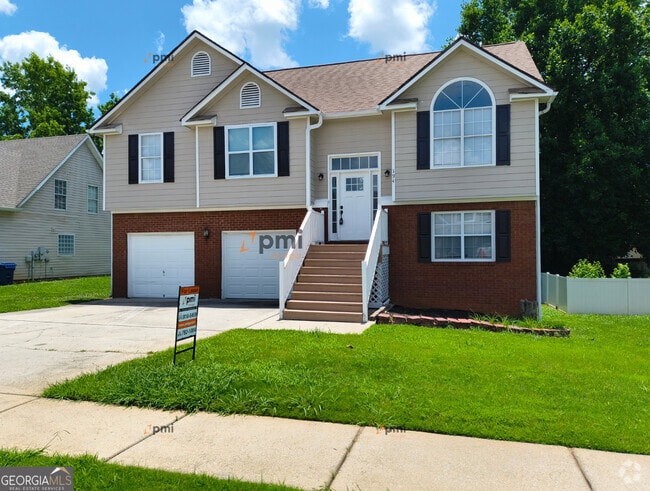 Building Photo - 194 Saddleview Trail Rental