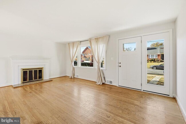 Photo - 2809 Pierpont St