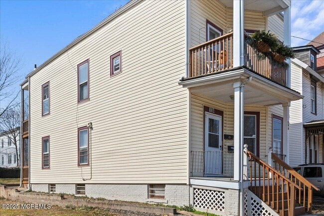 Photo - 104 Welton St