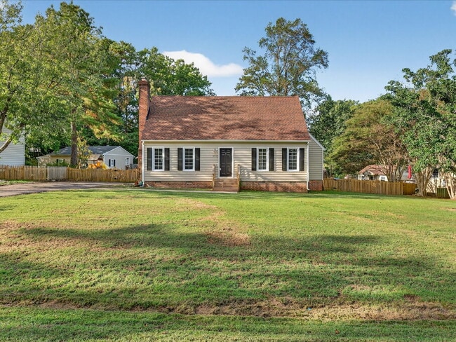 Photo - 3512 Castlebury Dr