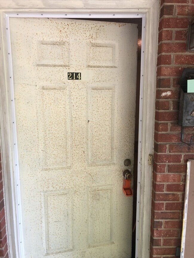 Photo - Russell's Chester Duplexes Unit 214 Sarah St