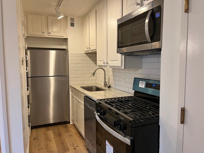 Photo - 1750 N Marywood Ave Unidad 109