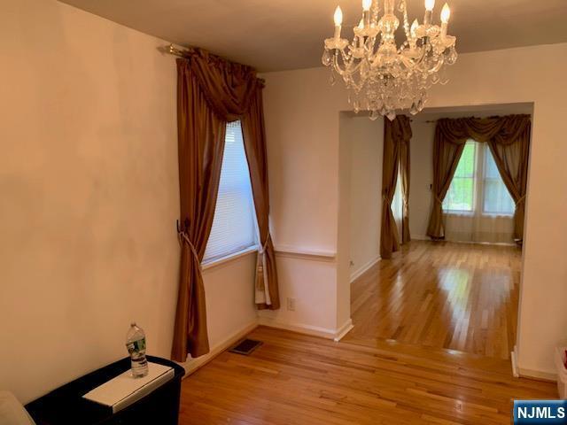 Photo - 279 Slocum Way