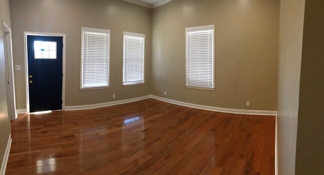 Photo - 410 Green Ave