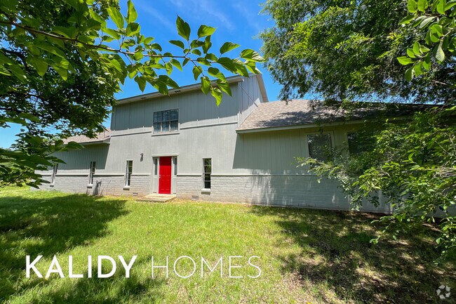 Building Photo - 900 N Harrah Rd Rental