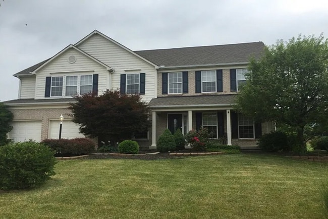 Building Photo - Large Home is Desirable Pine Run!  Best of...