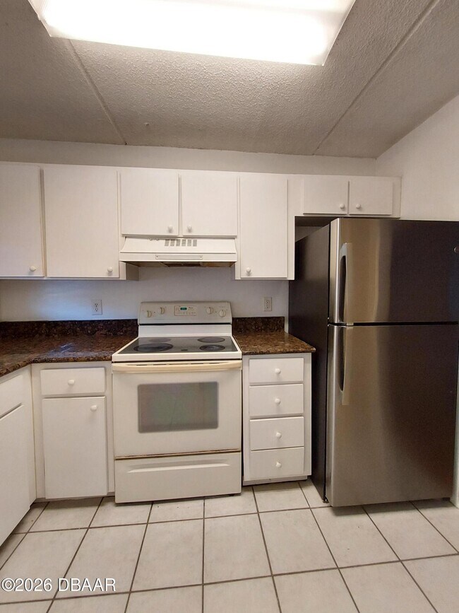 Photo - 55 Vining Ct Unit 204