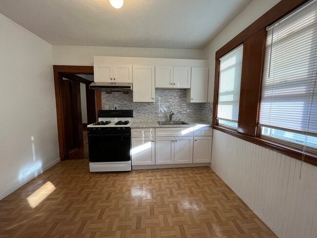 Building Photo - 20 Indiana Ave Unit #2